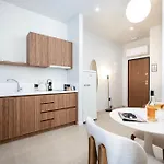 Volaka Luxury Lägenhet *