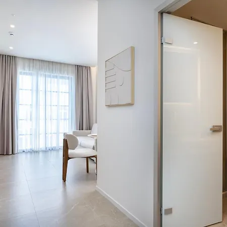 شقة Volaka Luxury